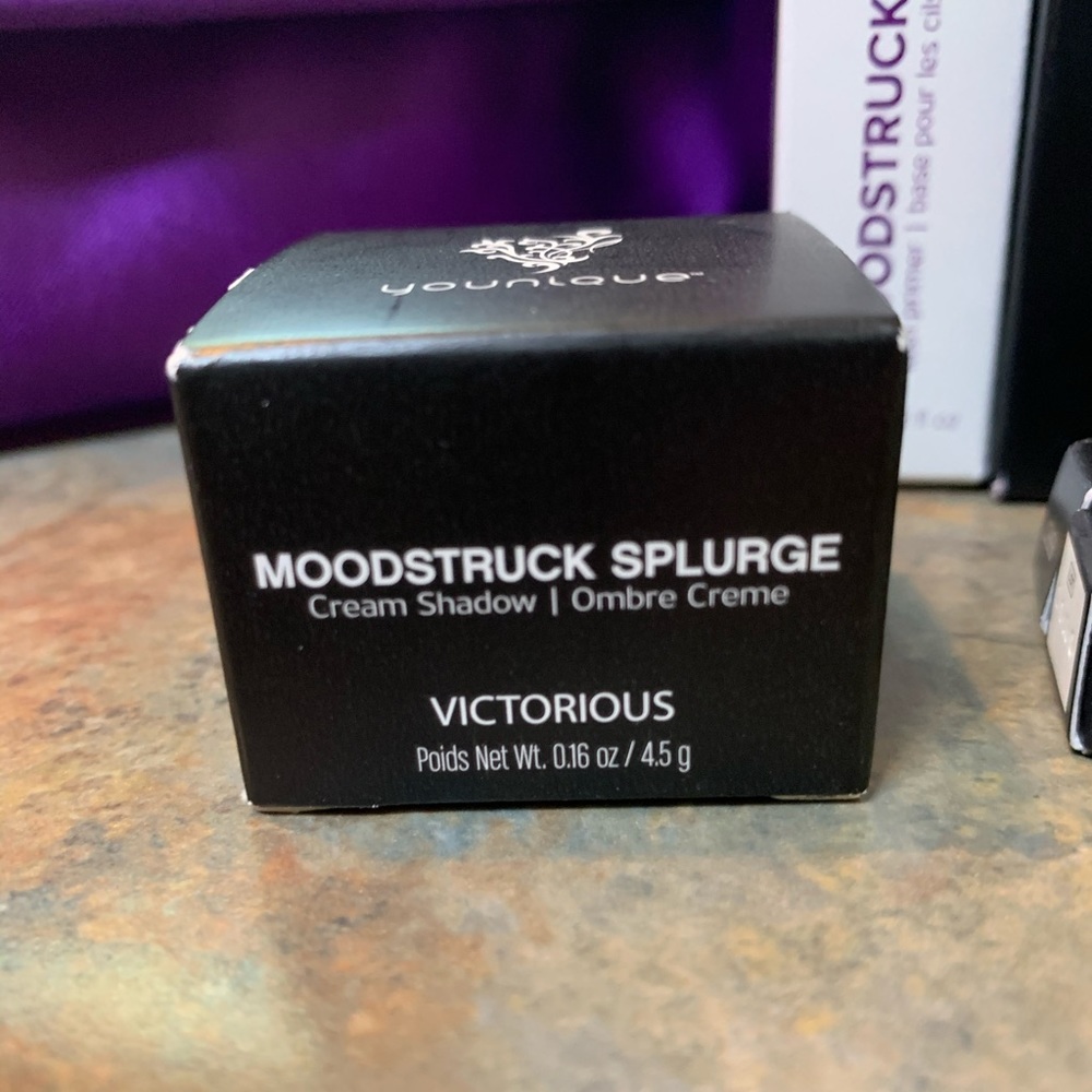 Younique moodstruck cream eyeshadow